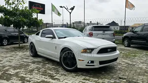 Ford Mustang 2015 White