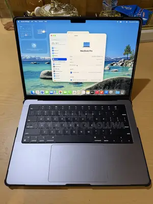 Laptop Apple MacBook Pro 2023 M2 16GB Apple M2 SSD 500GB