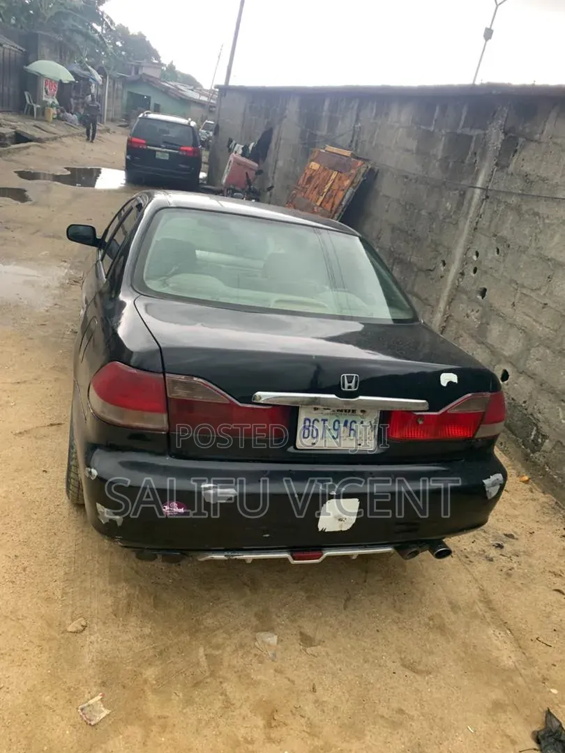 Honda Accord 2002 Black