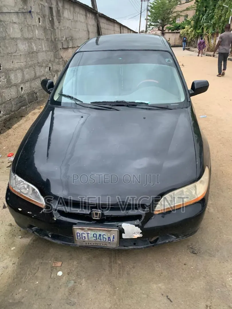 Honda Accord 2002 Black