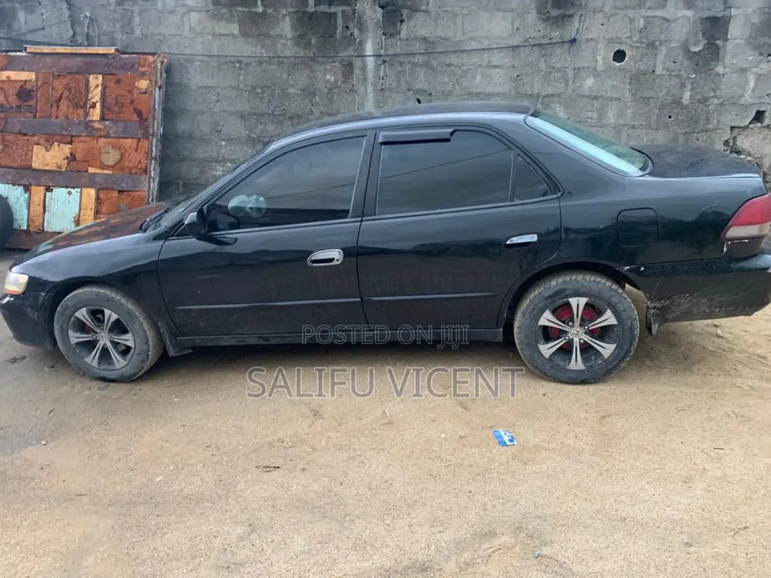Honda Accord 2002 Black