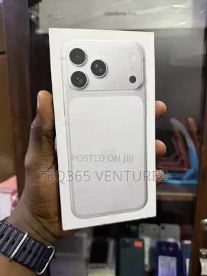 New Apple iPhone 17 Pro Max 256 GB Silver