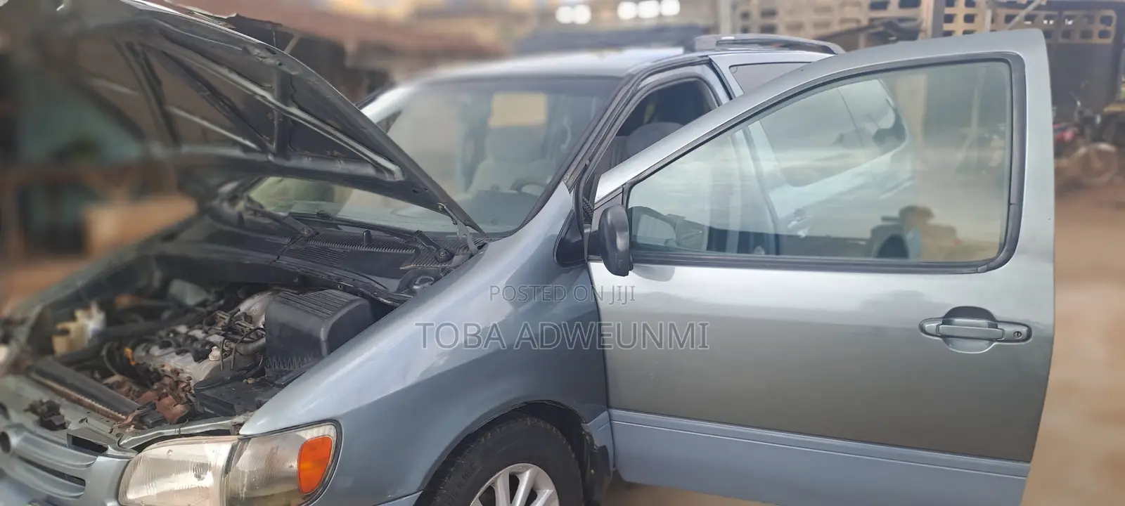Toyota Sienna XLE 1999 Gray