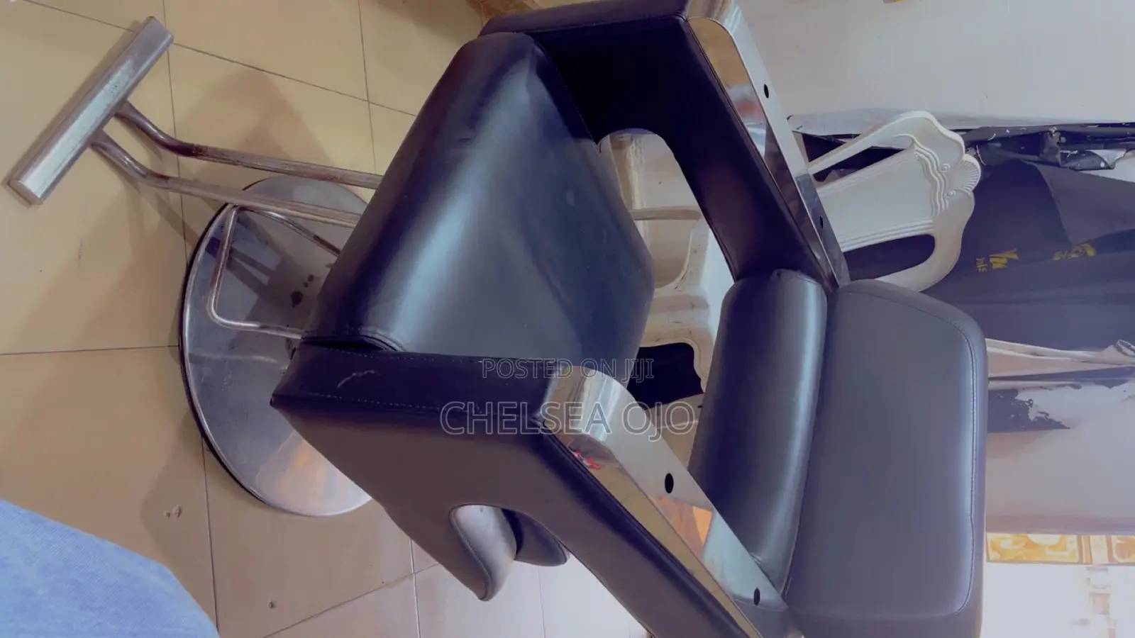 Salon Chair