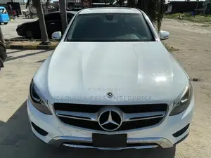 Mercedes-Benz GLC-Class 2017 White