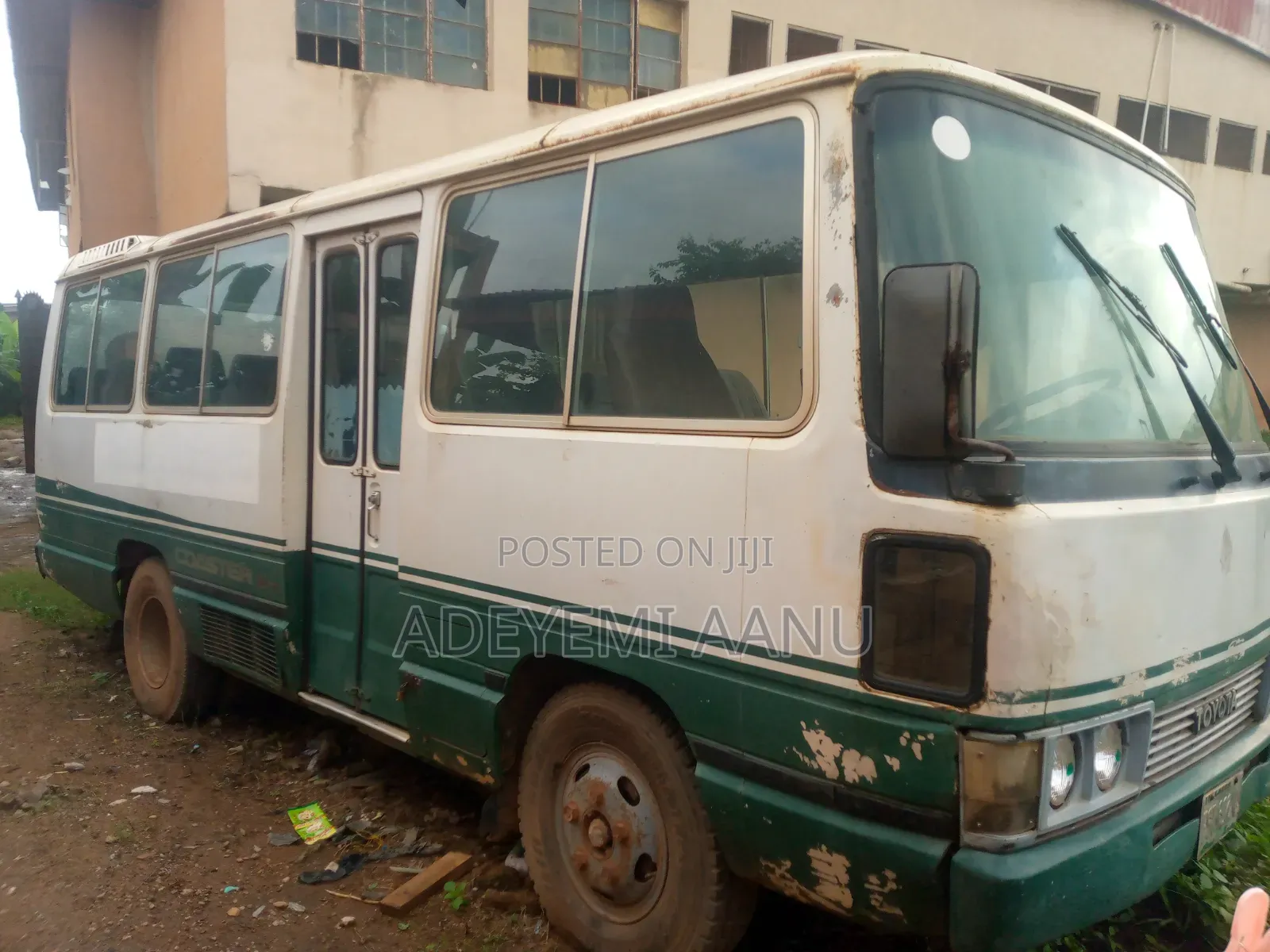 Toyota Coaster 1989 White