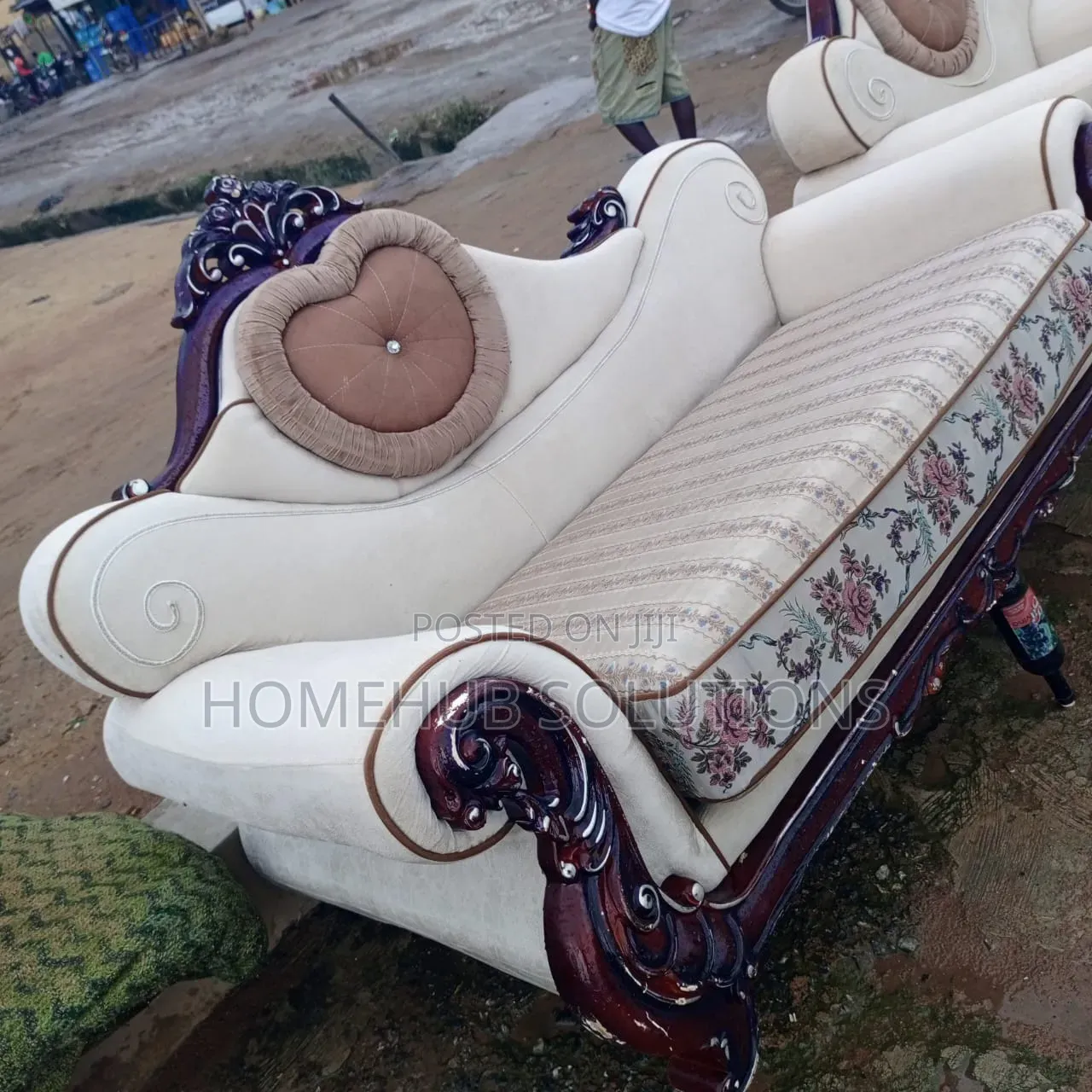 3 Seaters Royal Sofa Set (2,1)