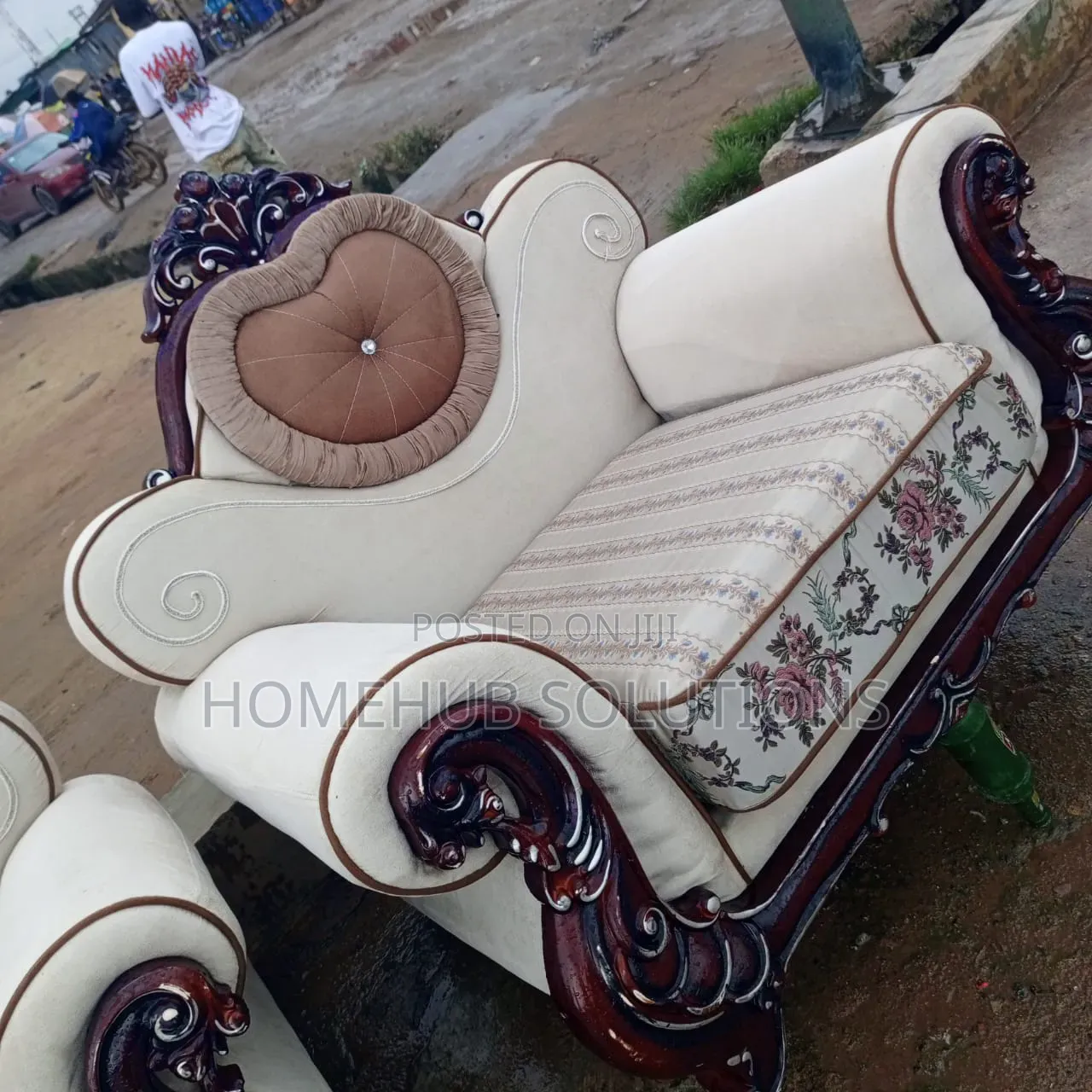 3 Seaters Royal Sofa Set (2,1)