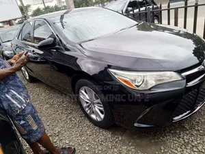 Toyota Camry SE 4dr Sedan (2.5L 4cyl 6A) 2016 Black