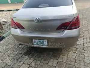 Toyota Avalon 2007 Gold