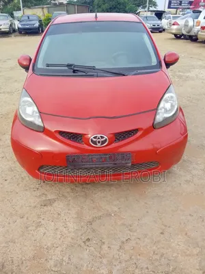 Toyota Yaris 2005 Red