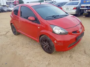 Toyota Yaris 2005 Red