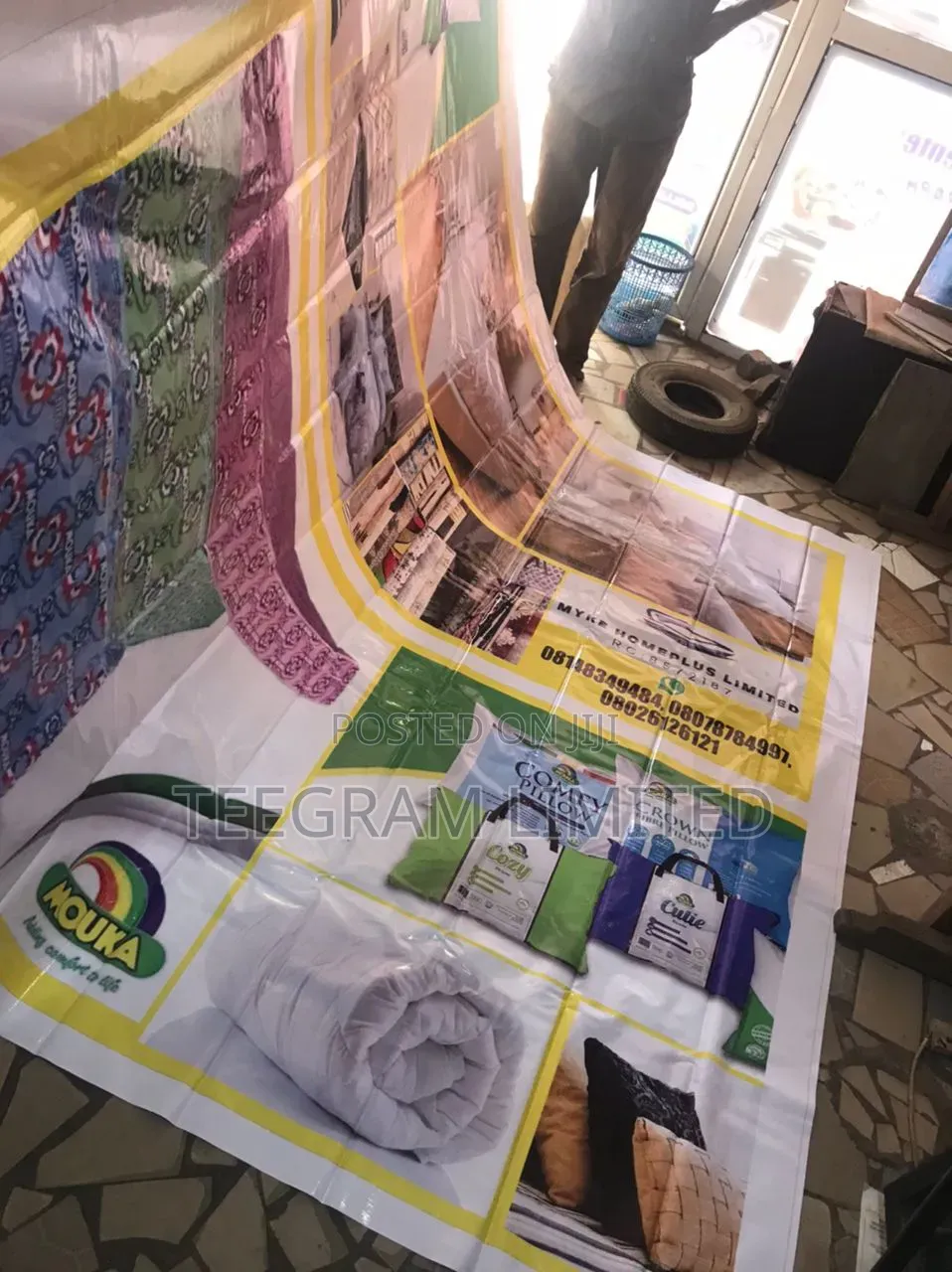 Large Format Printing | Stickers | Roll-Up Banners