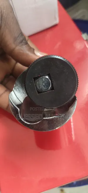 Stud Extractor