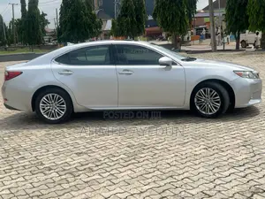 Lexus ES 2013 Silver
