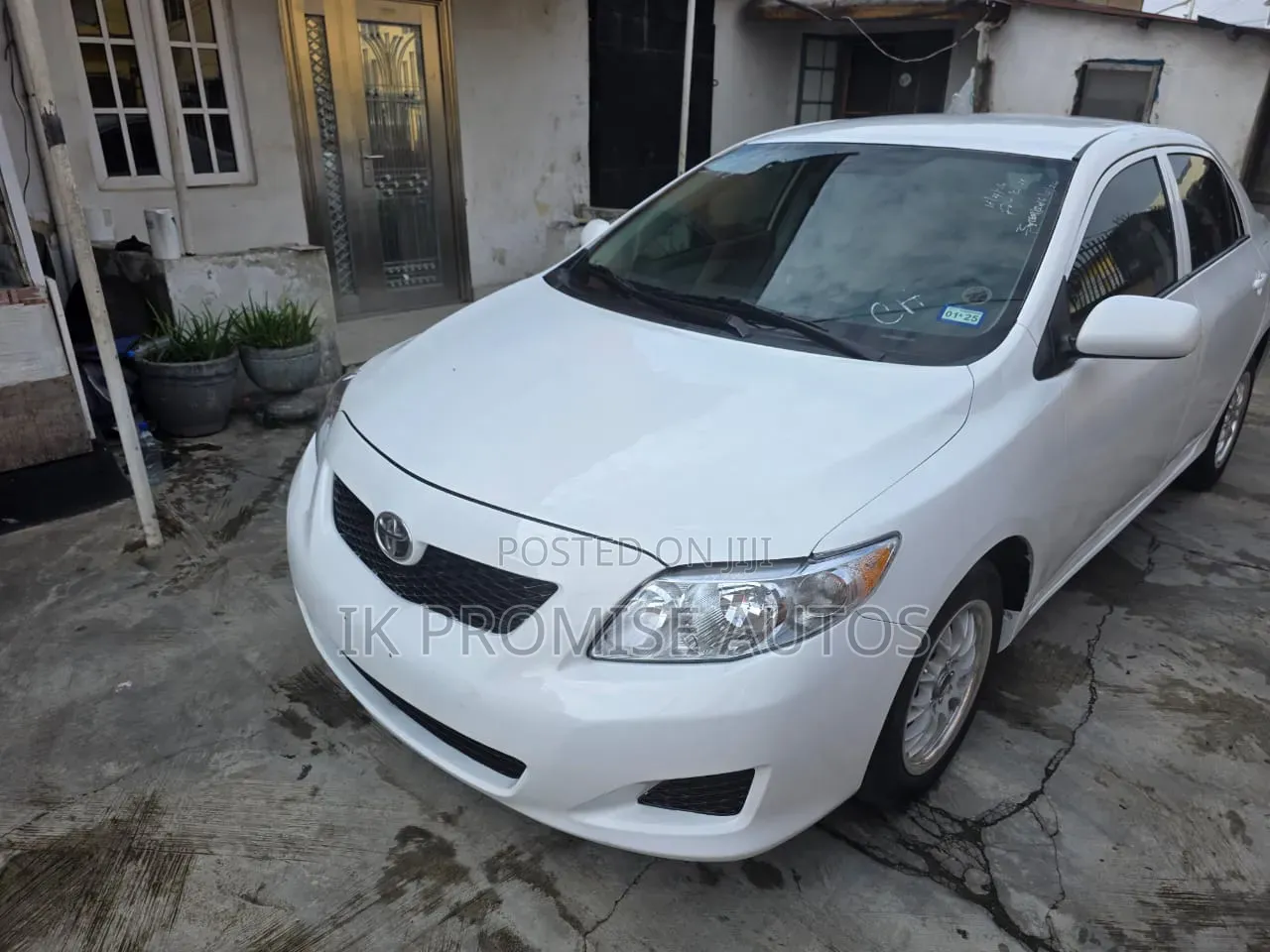 Toyota Corolla 2010 White