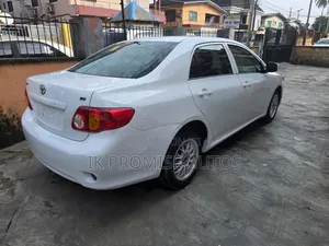 Toyota Corolla 2010 White