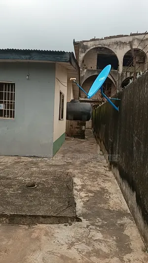 3bdrm Bungalow in Olusesi Balogun Iju for sale