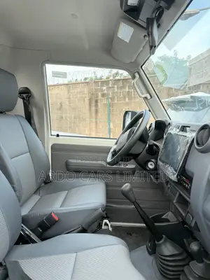 New Toyota Land Cruiser 79 Series 2025 Off white