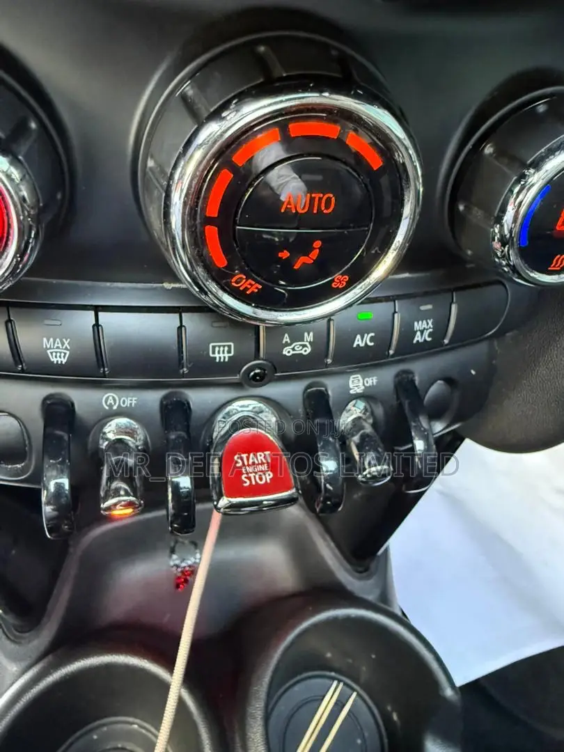 Mini Cooper 2015 Black