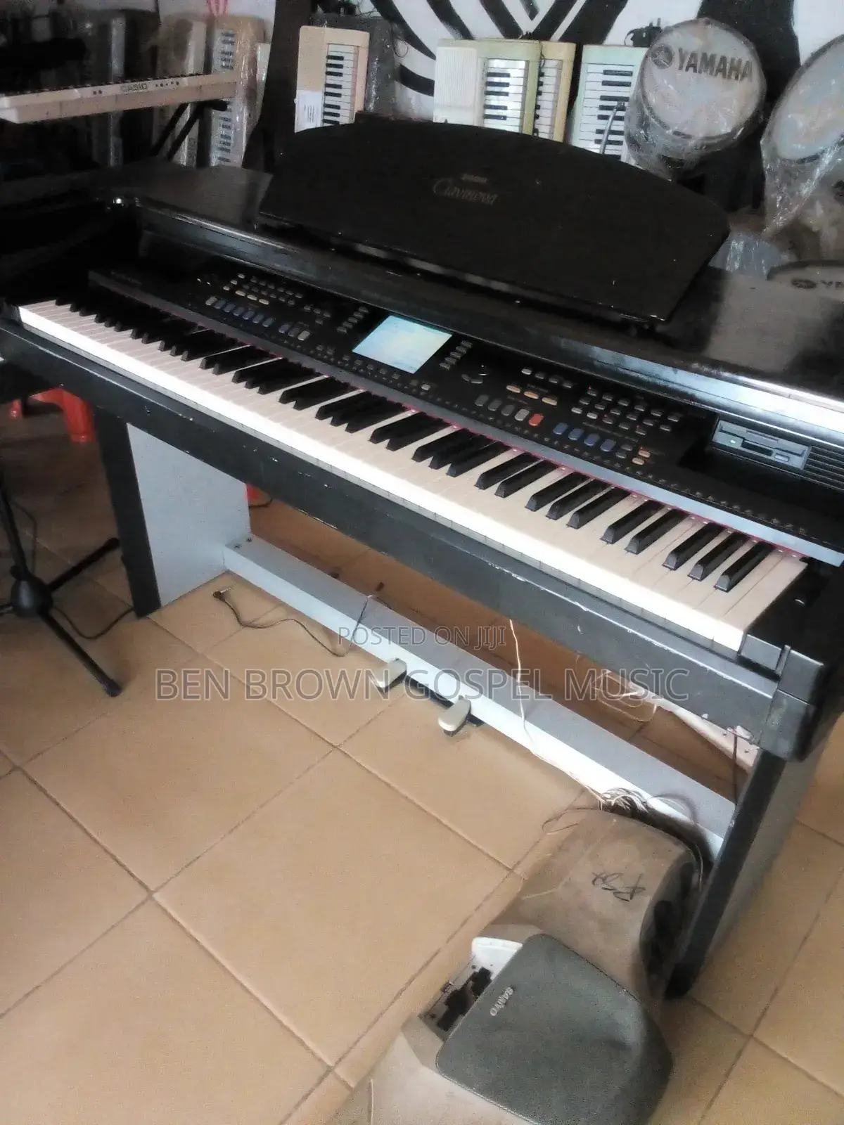 Uk -Used Yamaha Clavinova Piano With Pedals