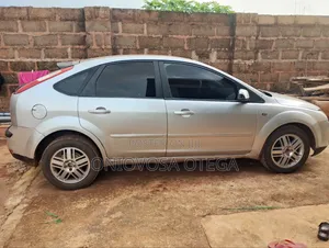 Ford Focus 2007 Silver