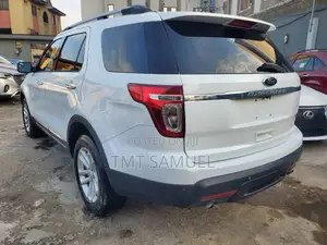 Ford Explorer XLT 4dr SUV (3.5L 6cyl 6A) 2014 White