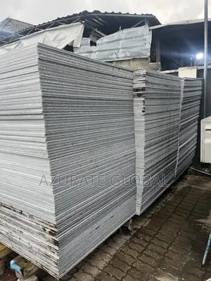 Hallow Plastic Board