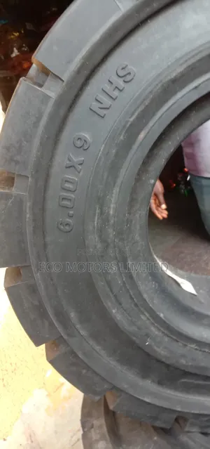 6.00_9 Solid Tire Original