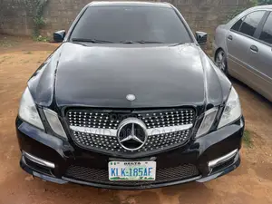 Mercedes-Benz E350 2010 Black