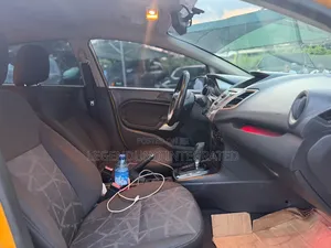 Ford Fiesta 2011 Burgundy