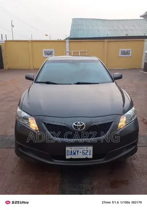 Toyota Camry 2009 Gray