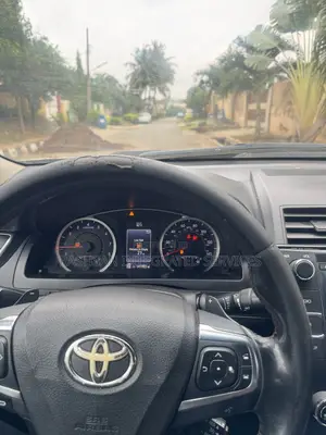 Toyota Camry SE 4dr Sedan (2.5L 4cyl 6A) 2015 Silver
