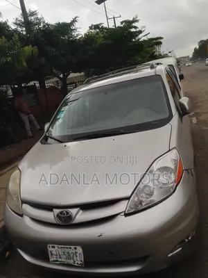 Toyota Sienna 2007 Silver