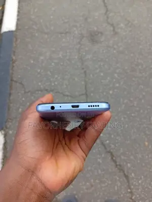 Tecno Spark 8C 64 GB Purple