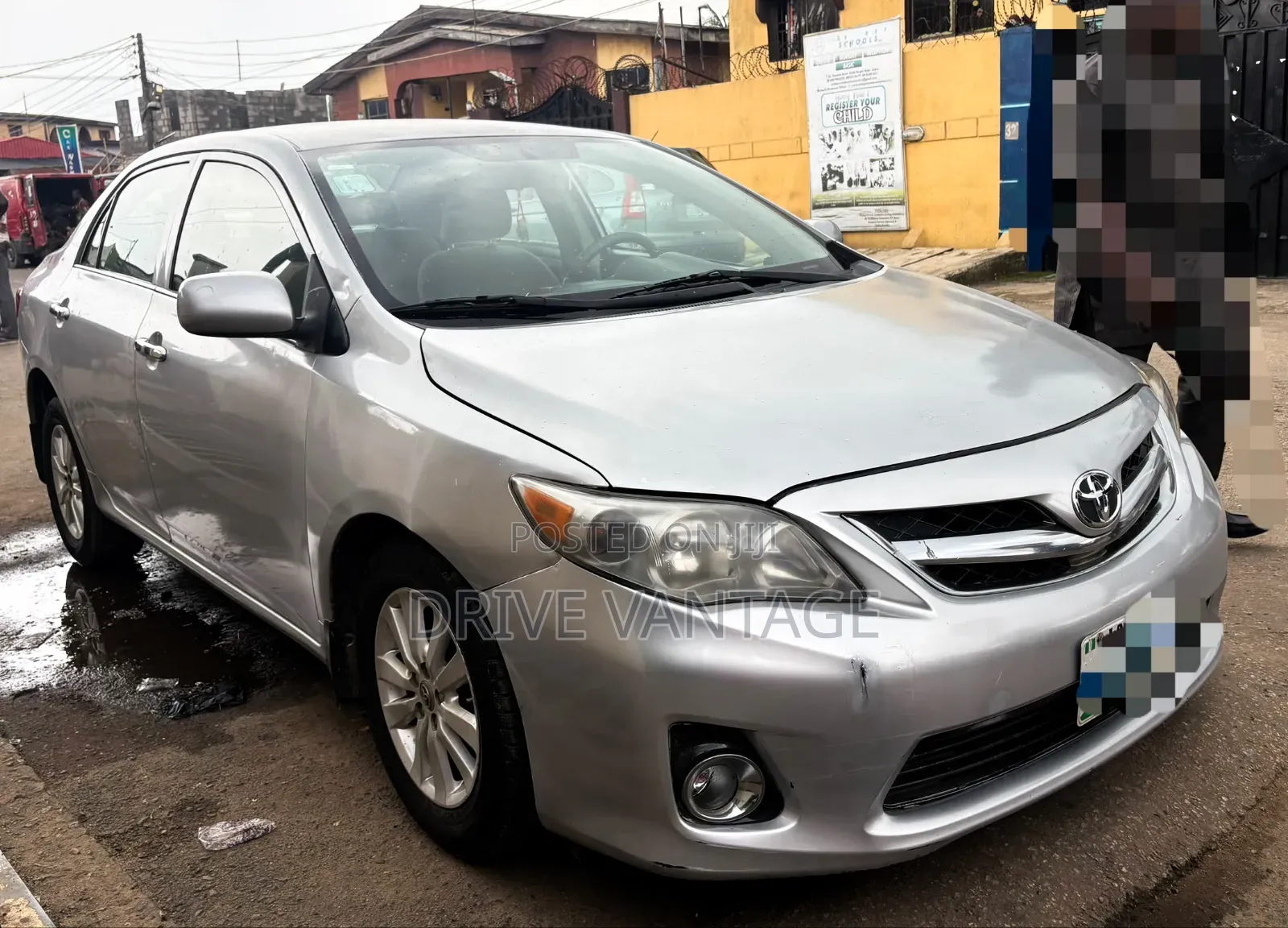 Toyota Corolla 2010 Silver
