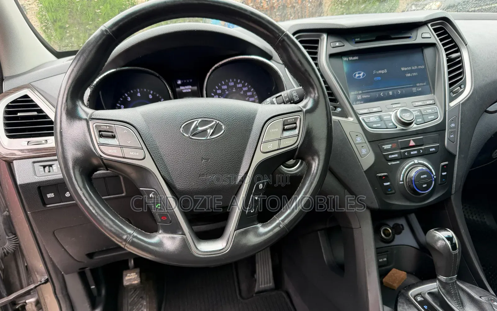 Hyundai Santa Fe 2013 Black