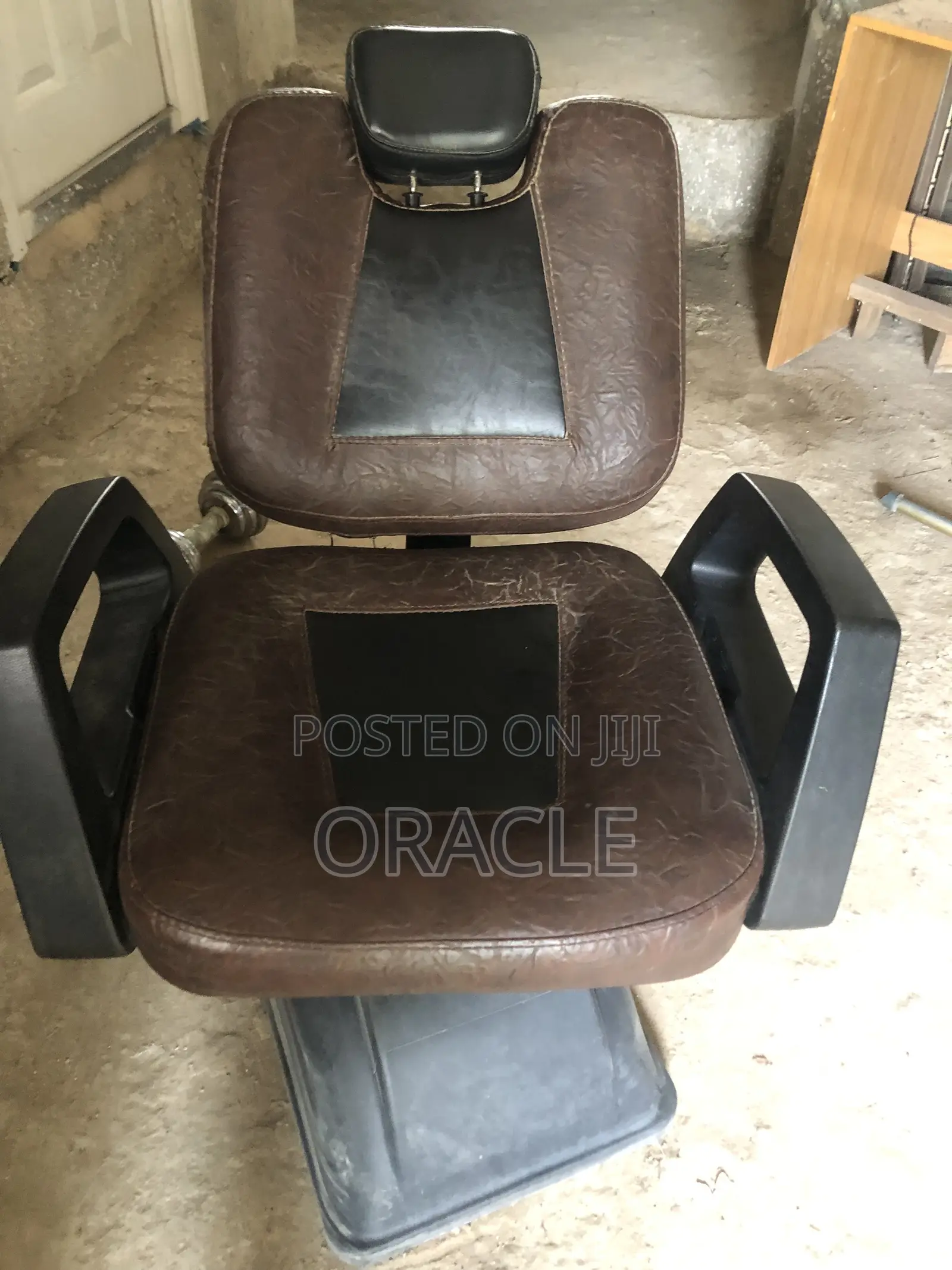 Barbing Salon Chairs
