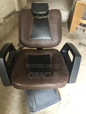 Barbing Salon Chairs