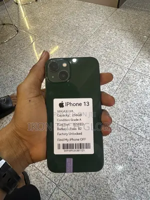 New Apple iPhone 13 256 GB Green