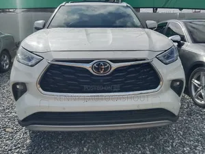 Toyota Highlander 2024 White