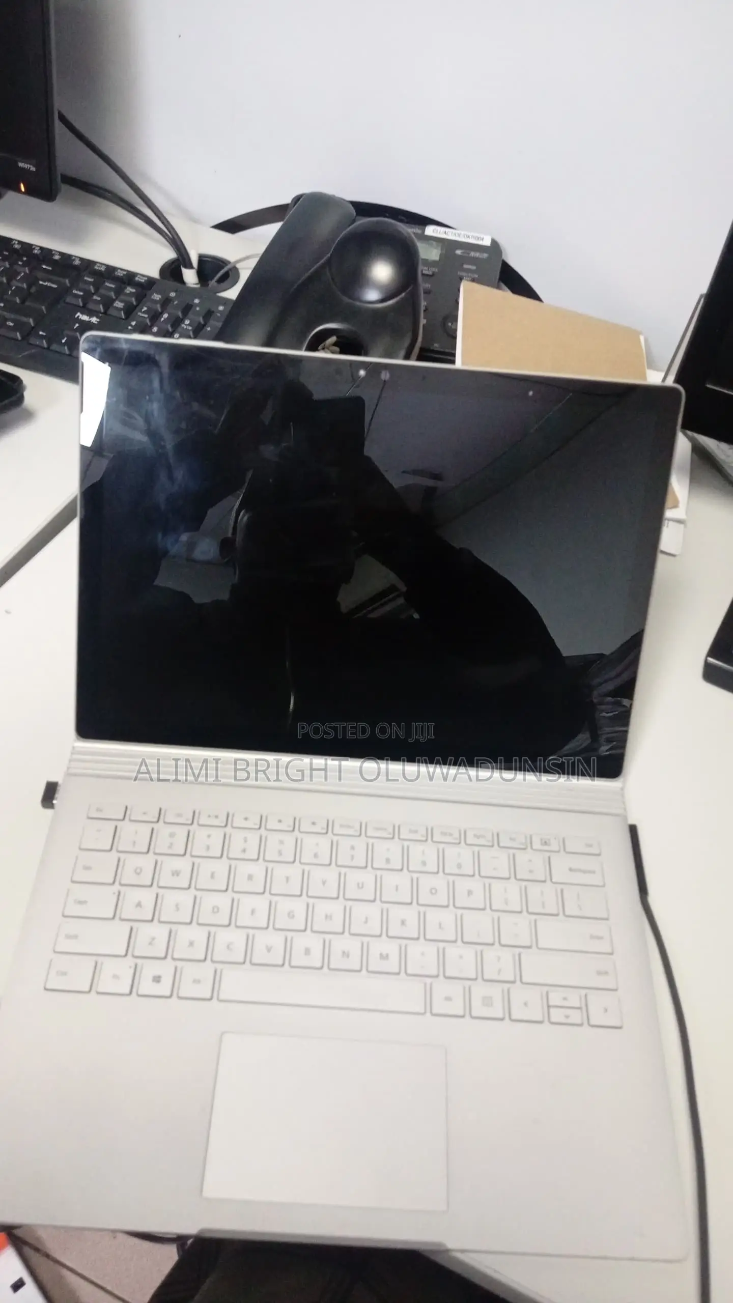Laptop Microsoft Surface Book 8GB HDD+SSD 256GB