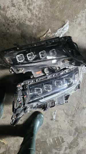 Headlight Toyota Prado 2020 4touch
