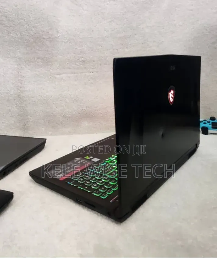 Laptop MSI GE62VR 7RF Apache Pro 8GB Intel Core i7 HDD+SSD 256GB