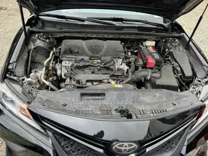 Toyota Camry 2019 Gray