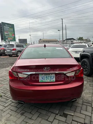 Hyundai Sonata 2012 Red