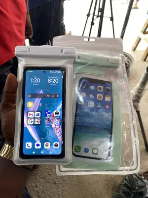 Waterproof Smartphone Pouch