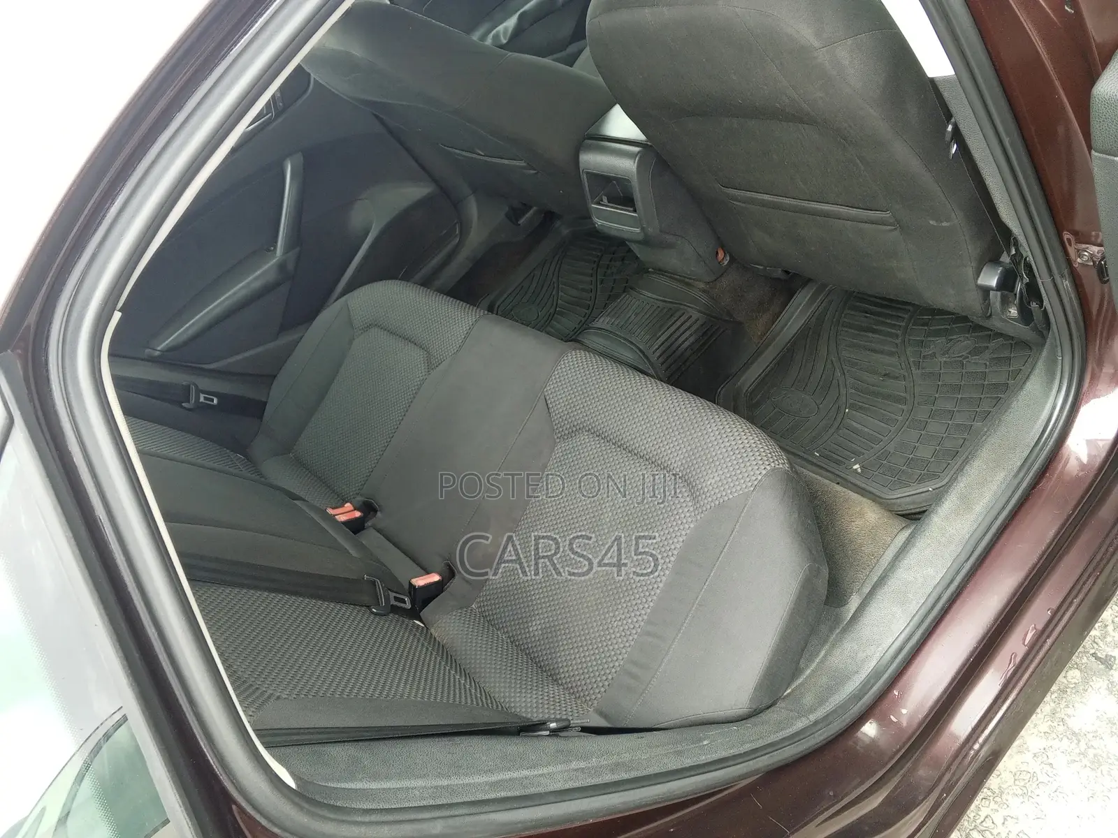 Volkswagen Passat S 2013 Brown