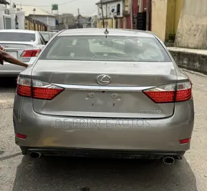 Lexus ES 2015 Gray