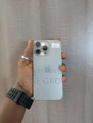 New Apple iPhone 15 Pro Max 256 GB Silver